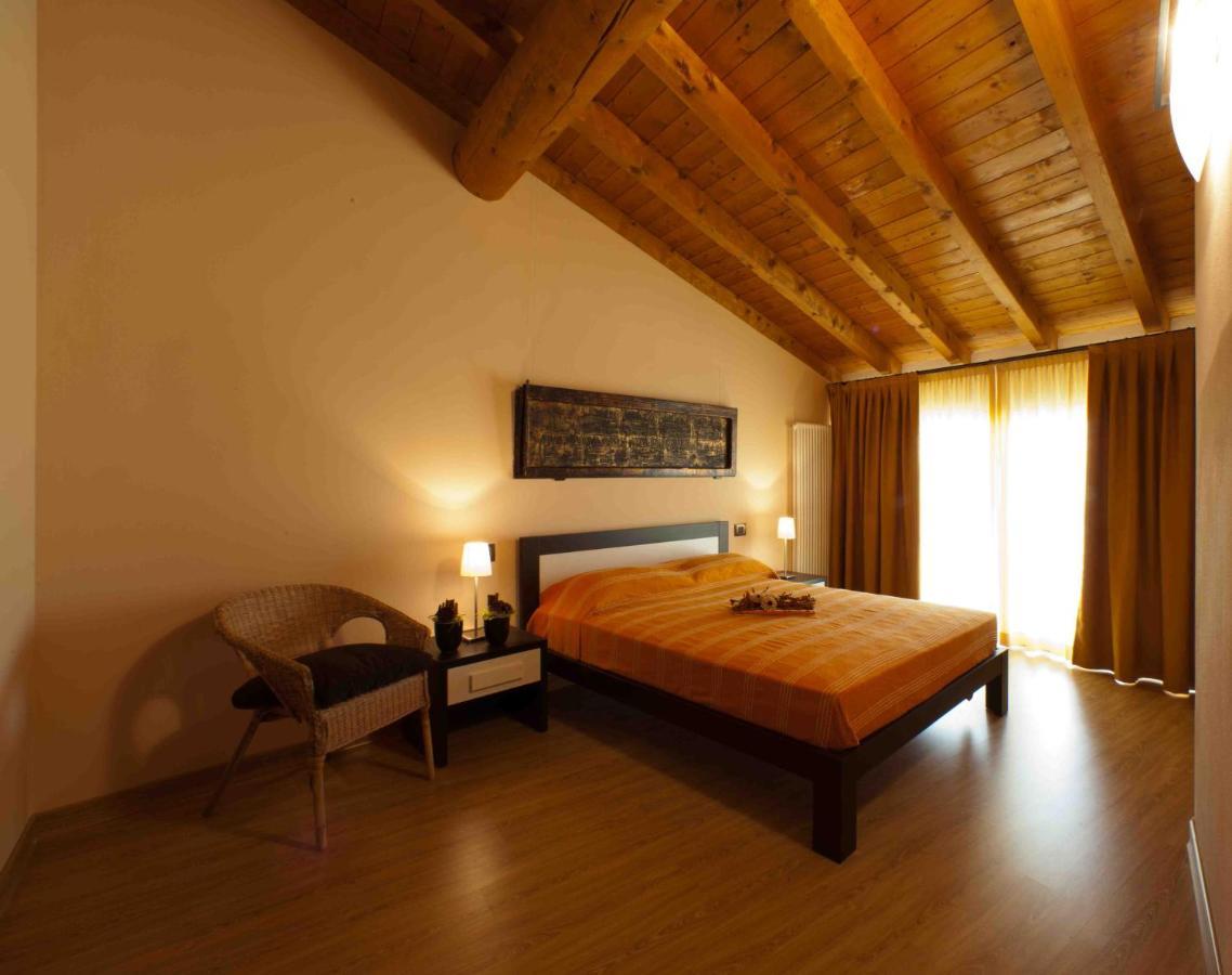 La Casa Del Nonno Aparthotel Monzambano